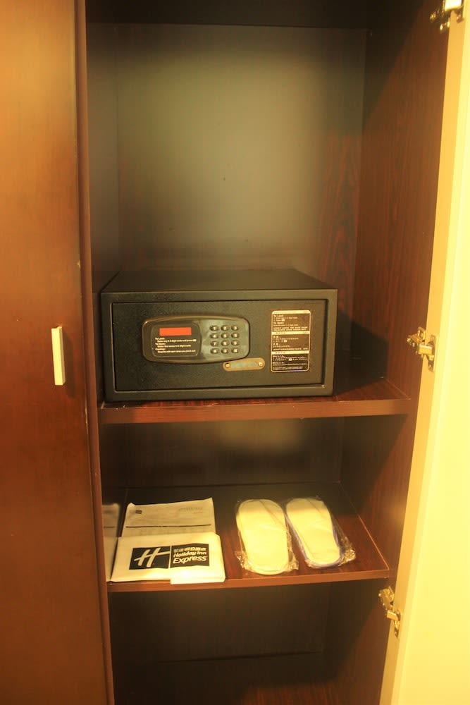 Holiday Inn Express SHANGHAI PUTUO by IHG 4