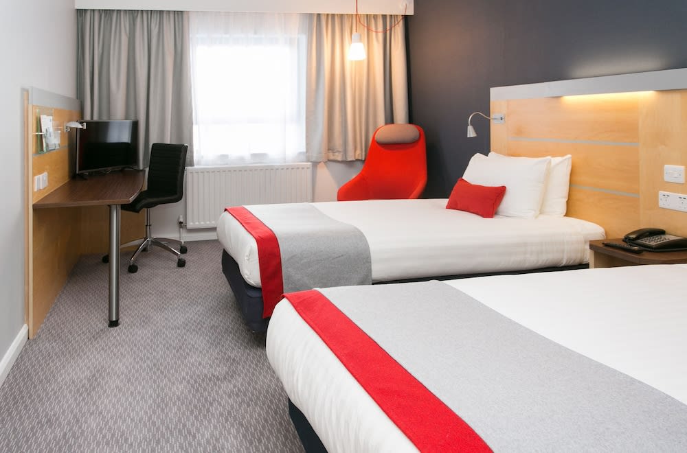 Holiday Inn Express ANTRIM - M2, JCT.1 by IHG 4