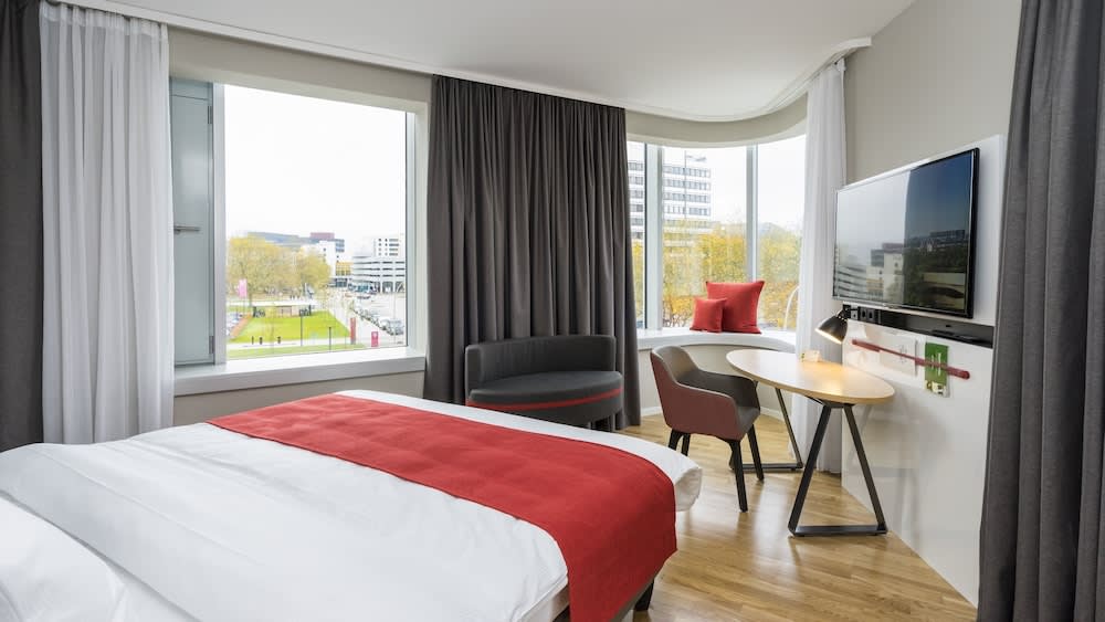 Holiday Inn HAMBURG - CITY NORD by IHG 2