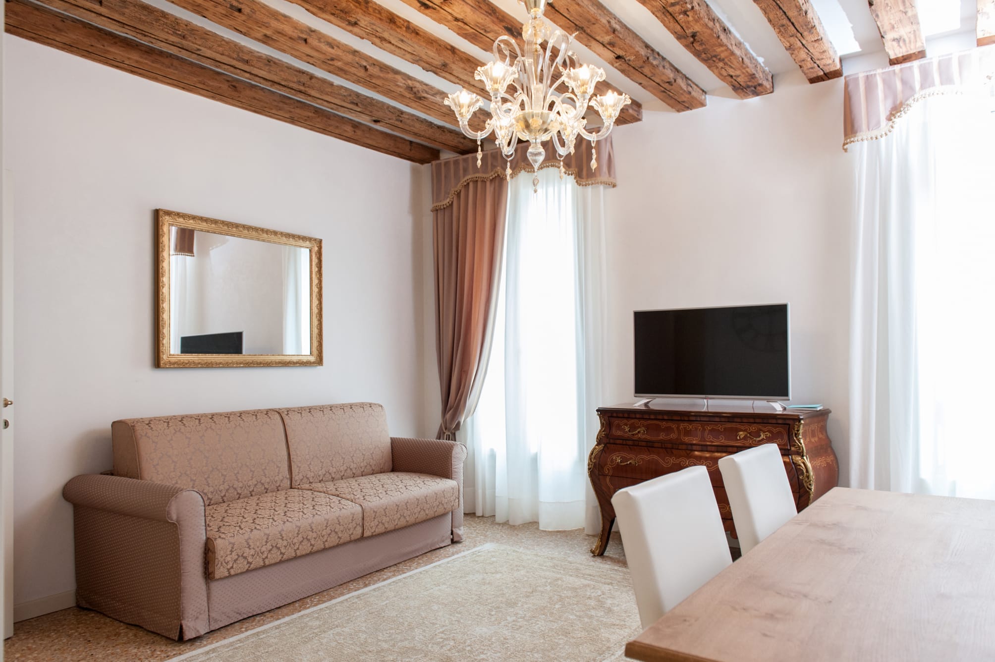 San Teodoro Palace - Luxury Apartments 4