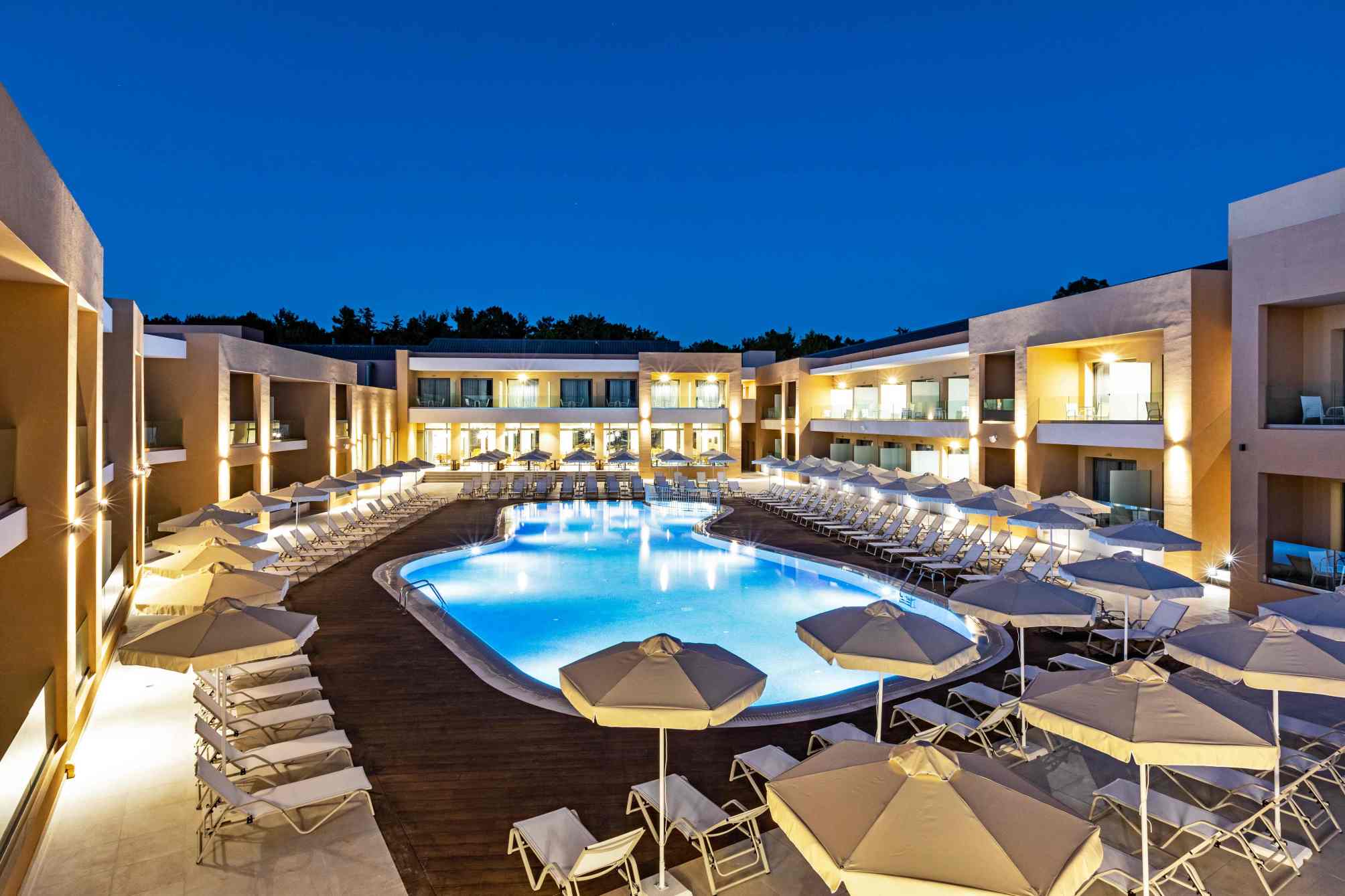 White Olive Elite Laganas 2