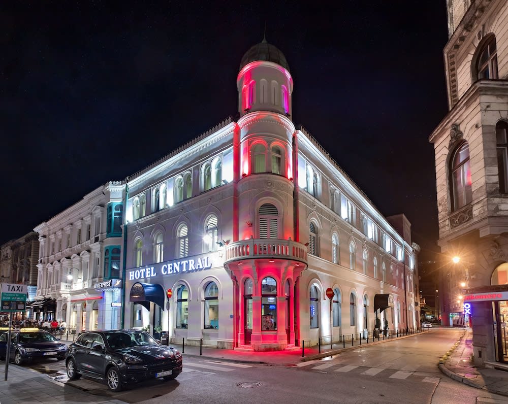 Paris - Sarajevo - Hotel Central