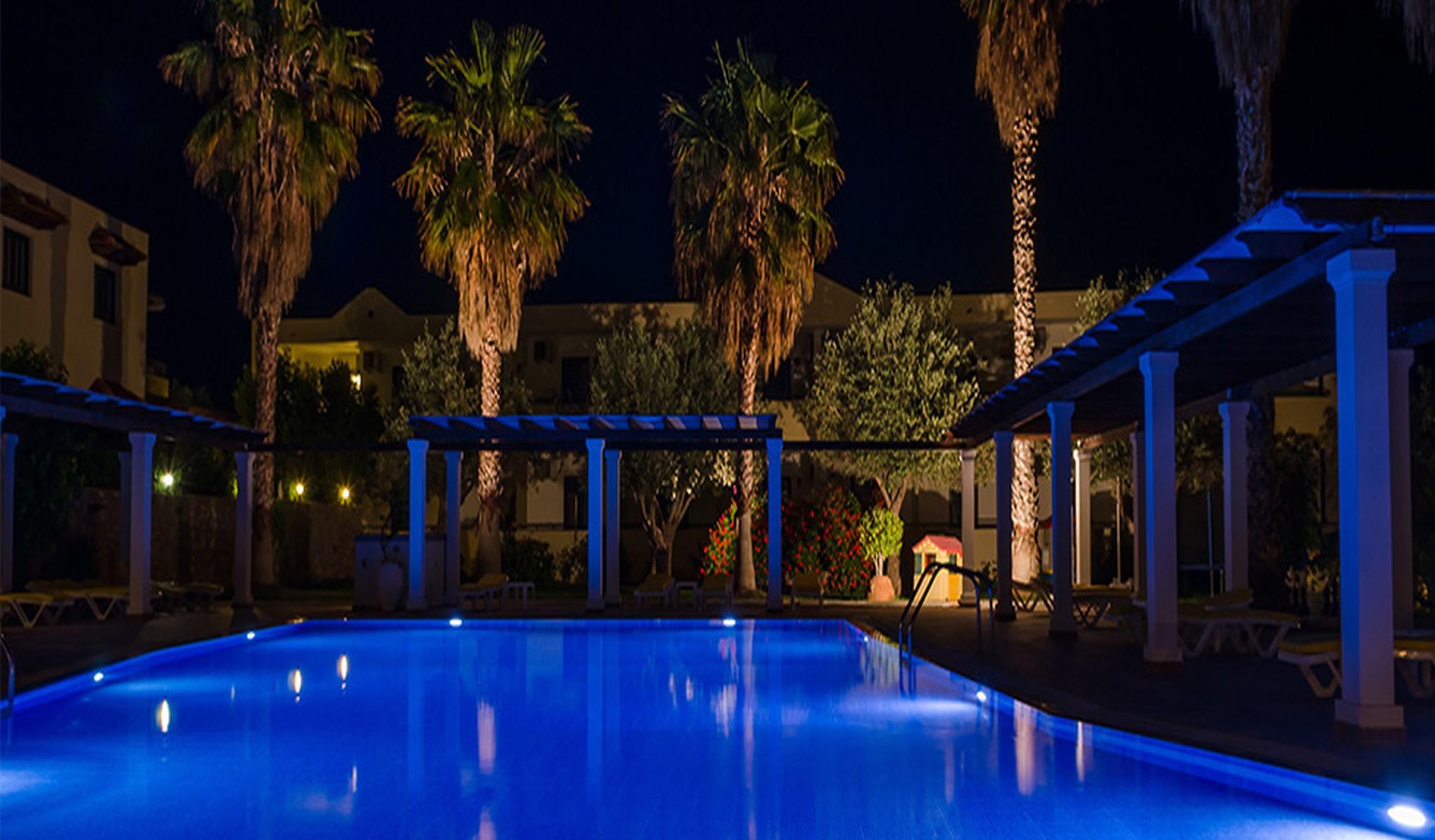 Paris - Lindos - Pefkos Village Hotel