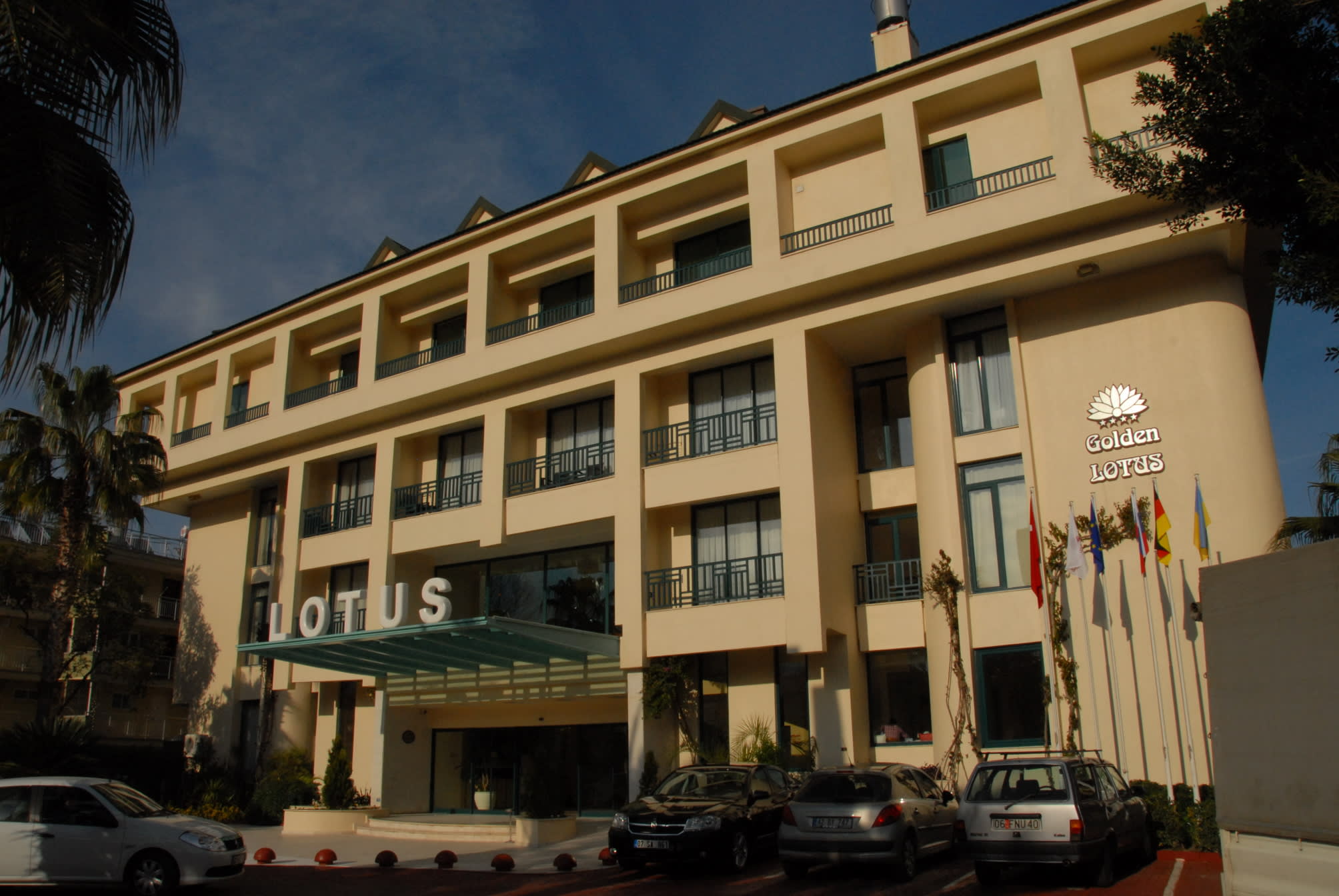 Golden Lotus Hotel 2