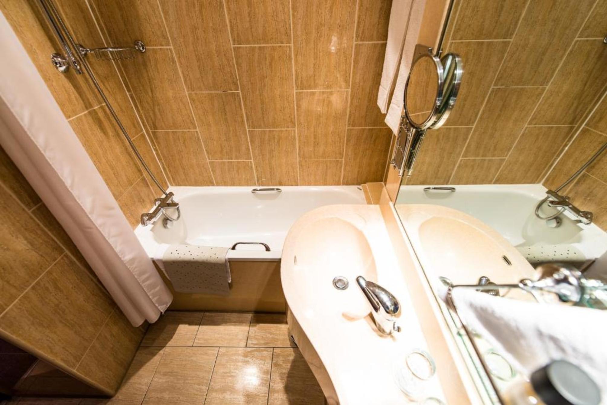 The Liner at Liverpool 4