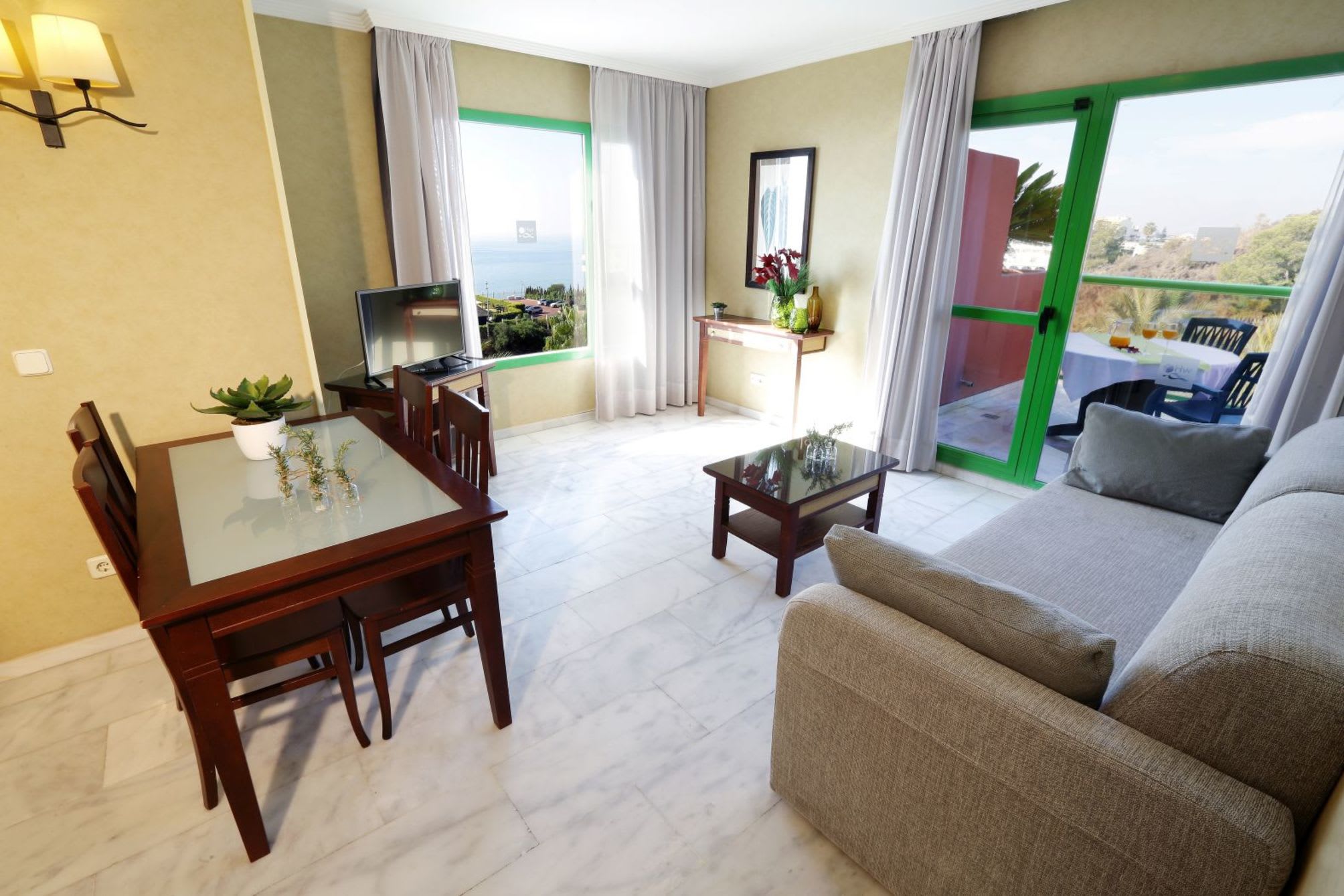 Holiday World RIWO Hotel. 4