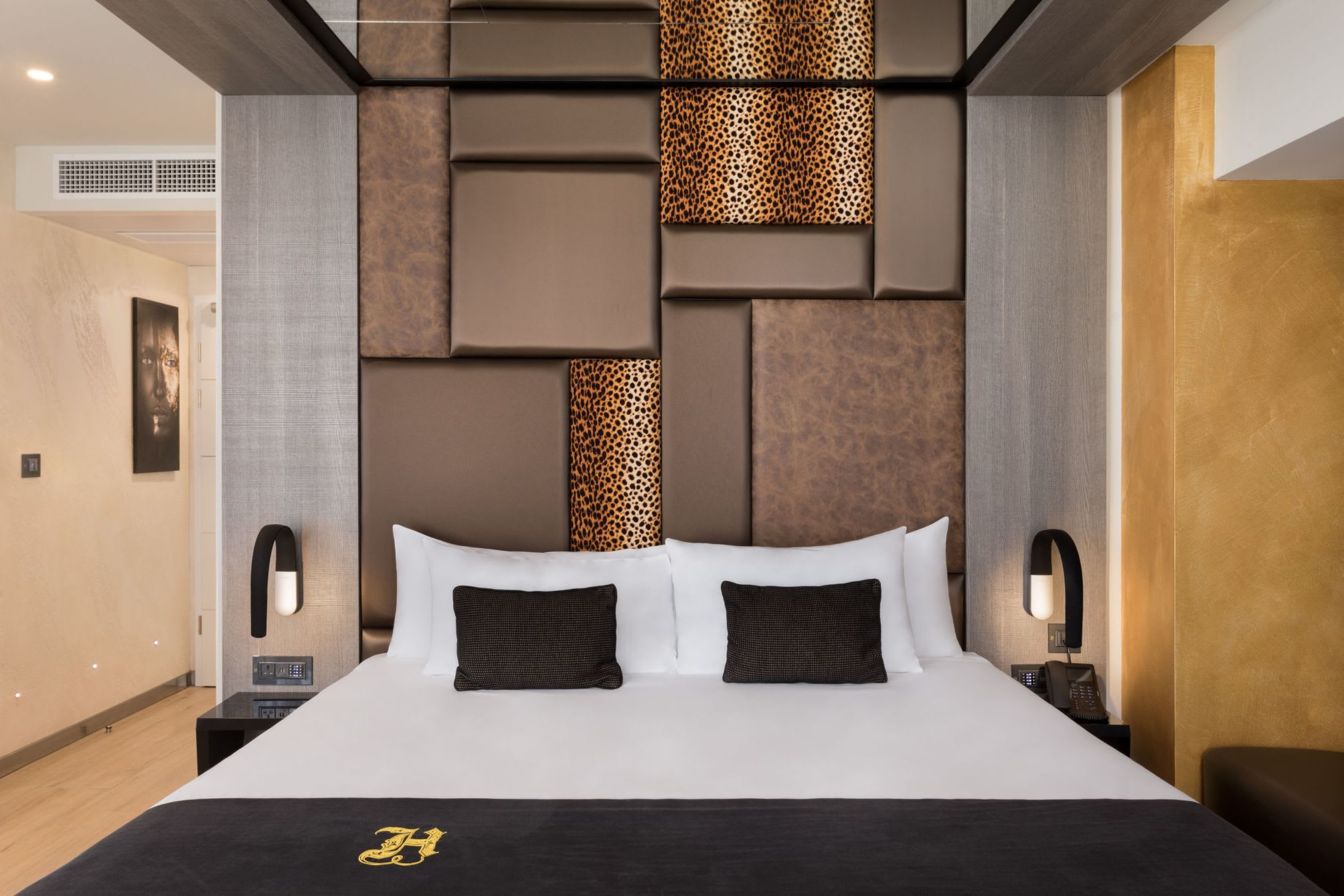 Hugo's Boutique Hotel - Adults Only 3