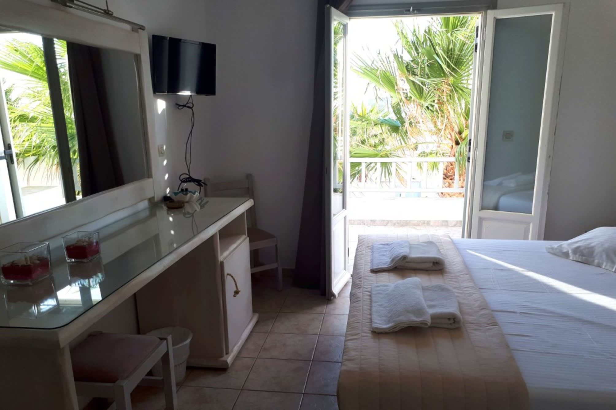 Summer Shades Hotel - ex Arkoulis 4