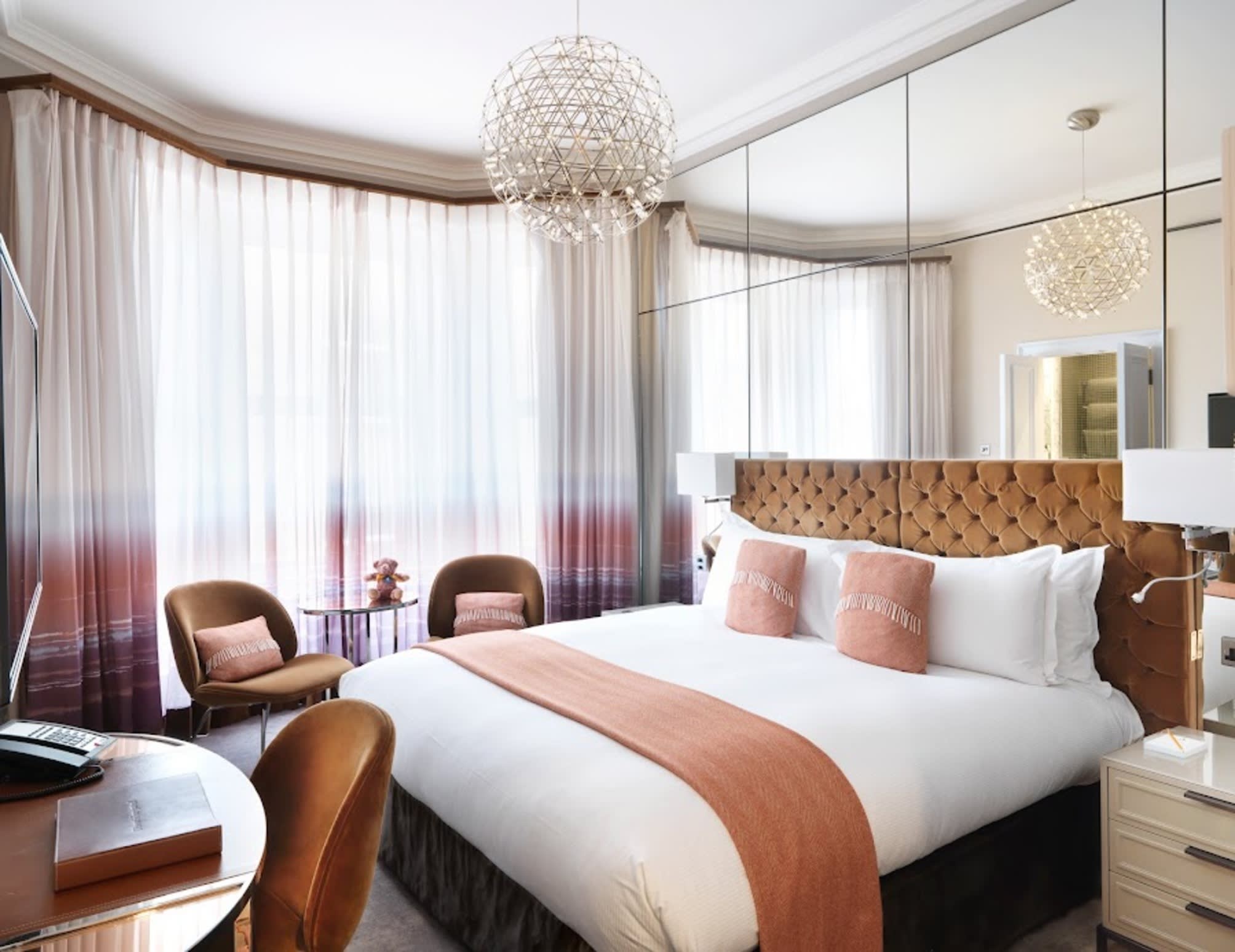 The Athenaeum Hotel & Residences 1