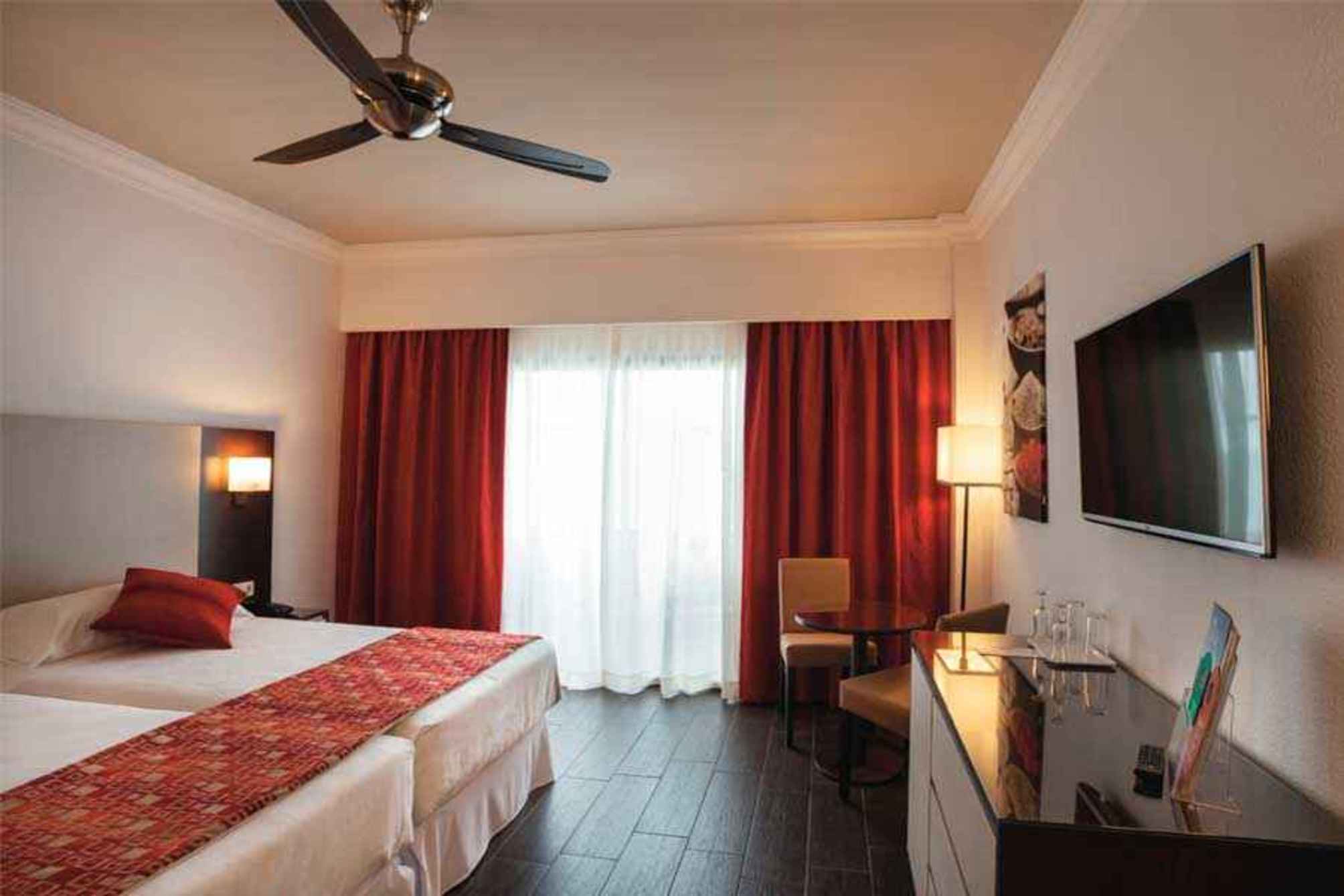 Hotel Riu Monica - Adults Only 3