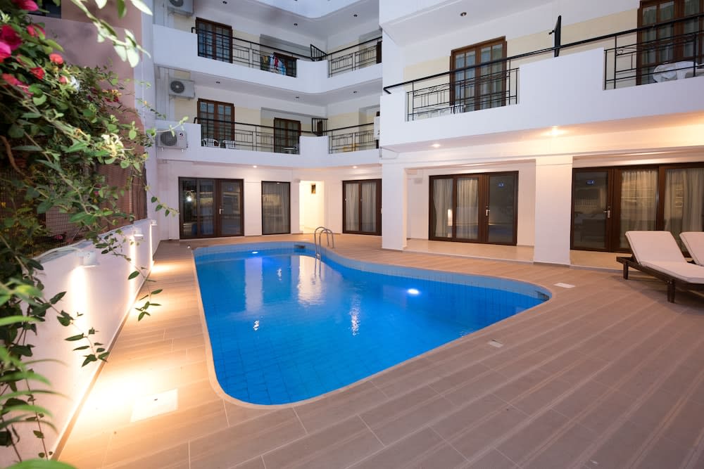 Bordeaux - Hersonissos - Artemis Hotel Apartments