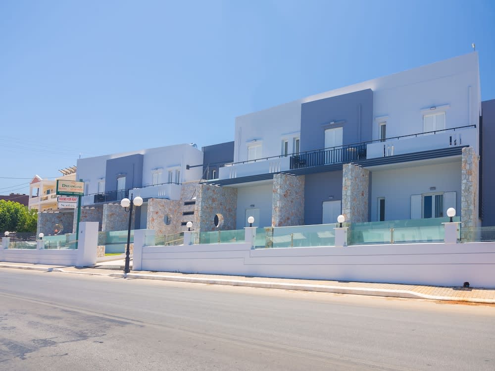 Paris - Platanias (Crete) - Nontas Suites