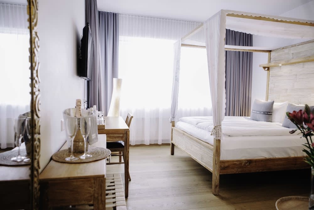 Paris - Reykjavik - Hotel Eyja Guldsmeden