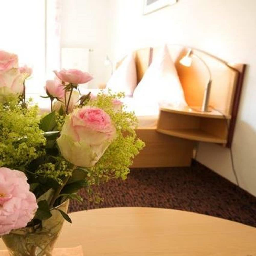 Marseille - Munich - Hotel Altschwabing