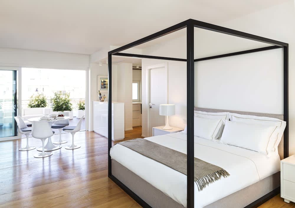 Paris - Bari - Dilman Luxury Stay