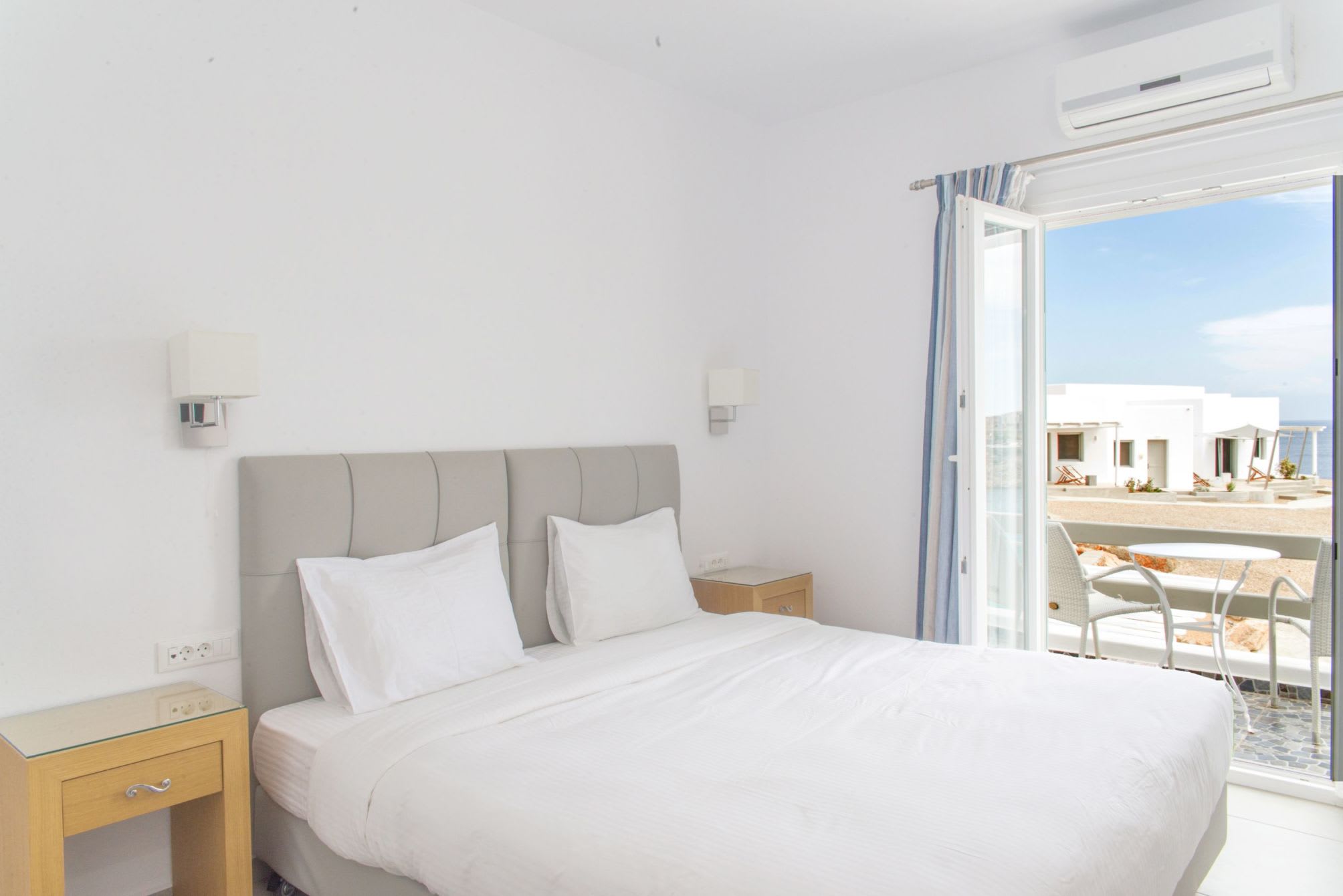 Super Paradise Hotel 3