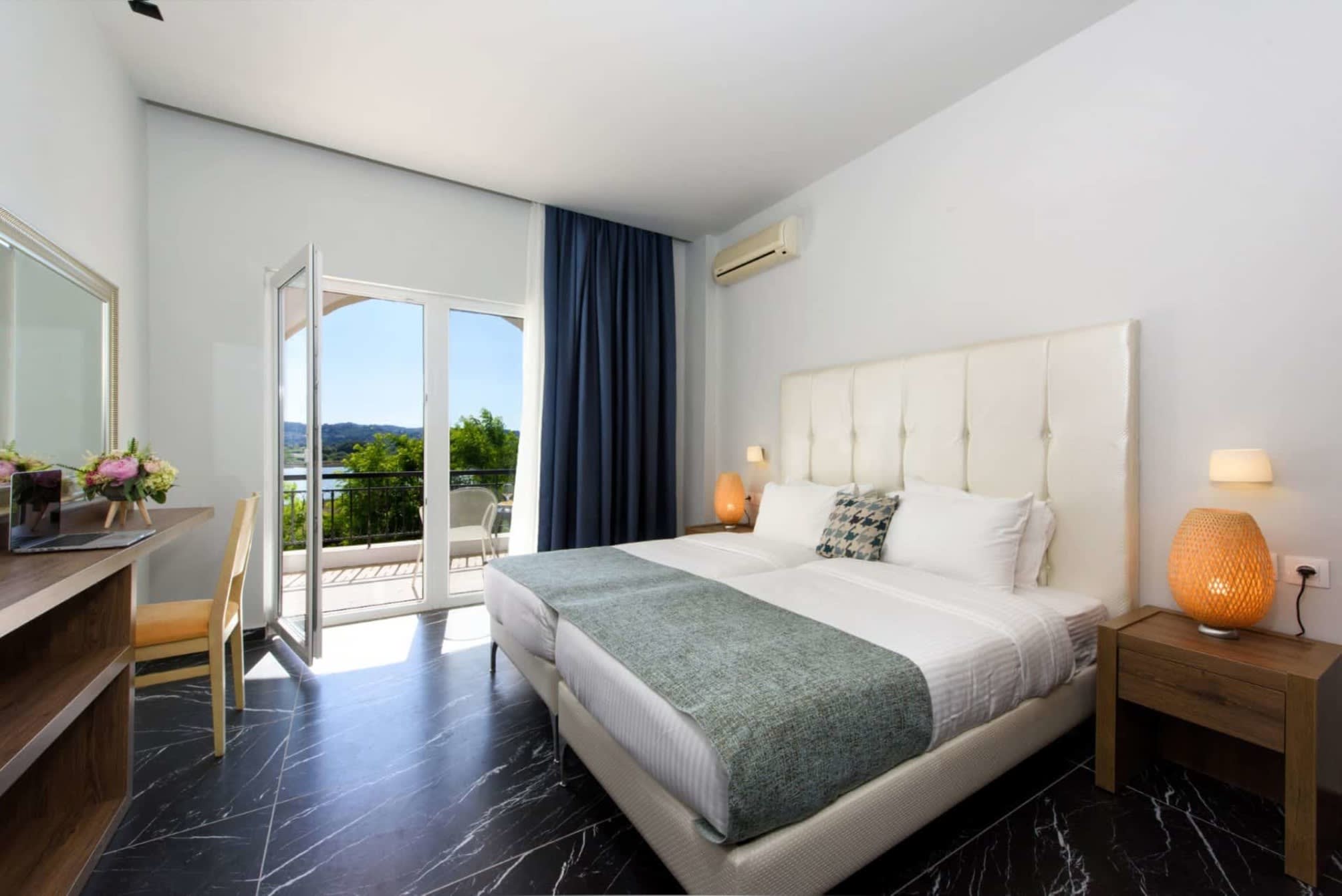 The Royal Grand Hotel 3