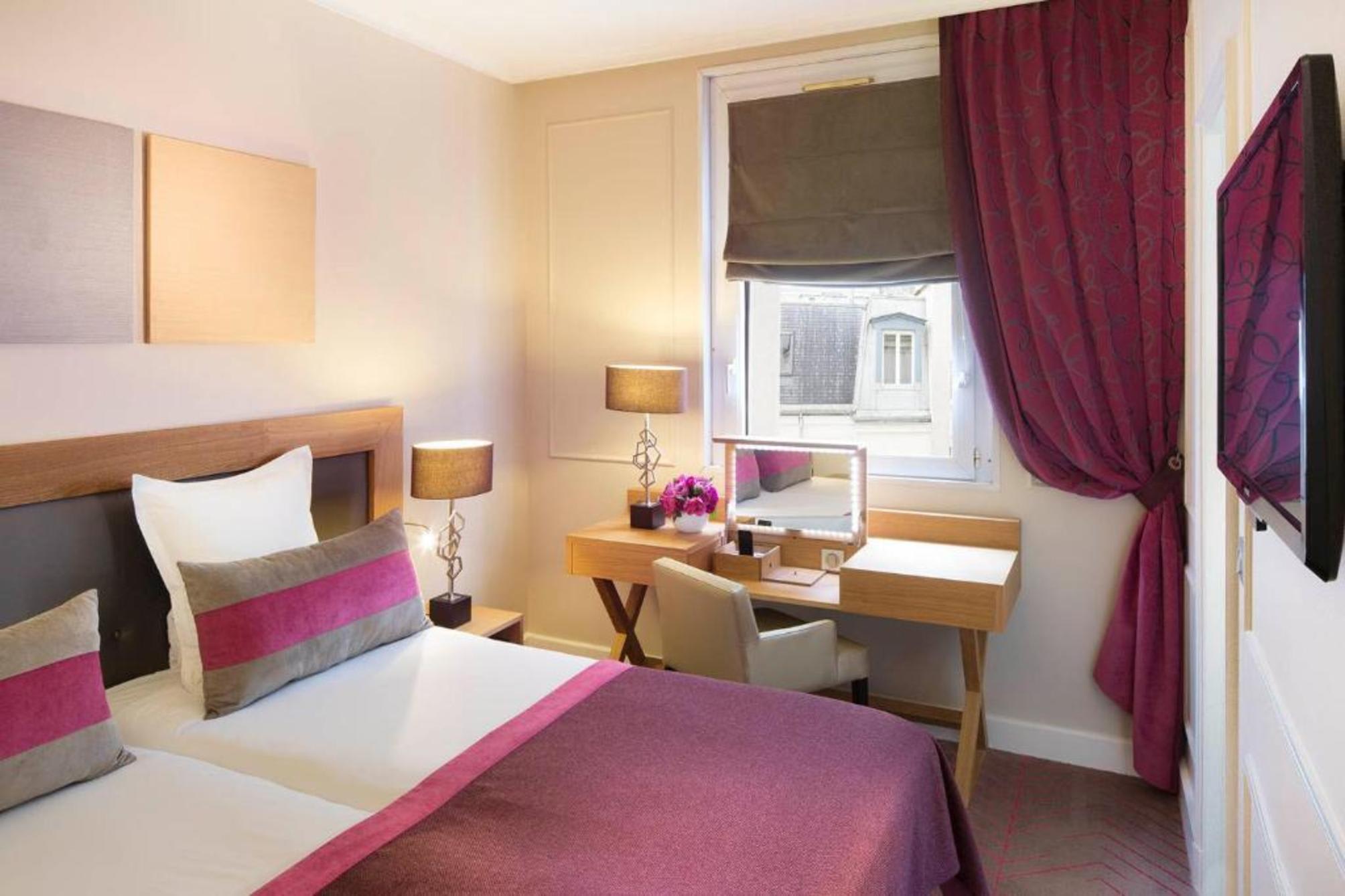 Hôtel Galileo Champs Elysées 2