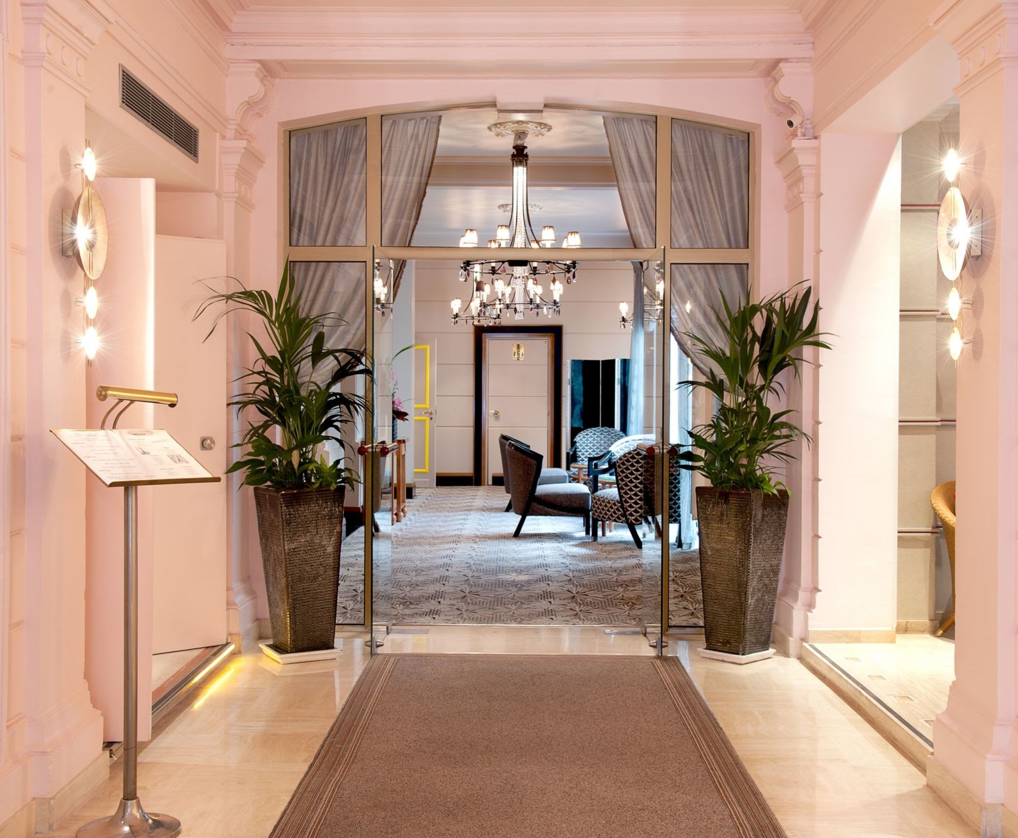 Hôtel Le Cardinal 2