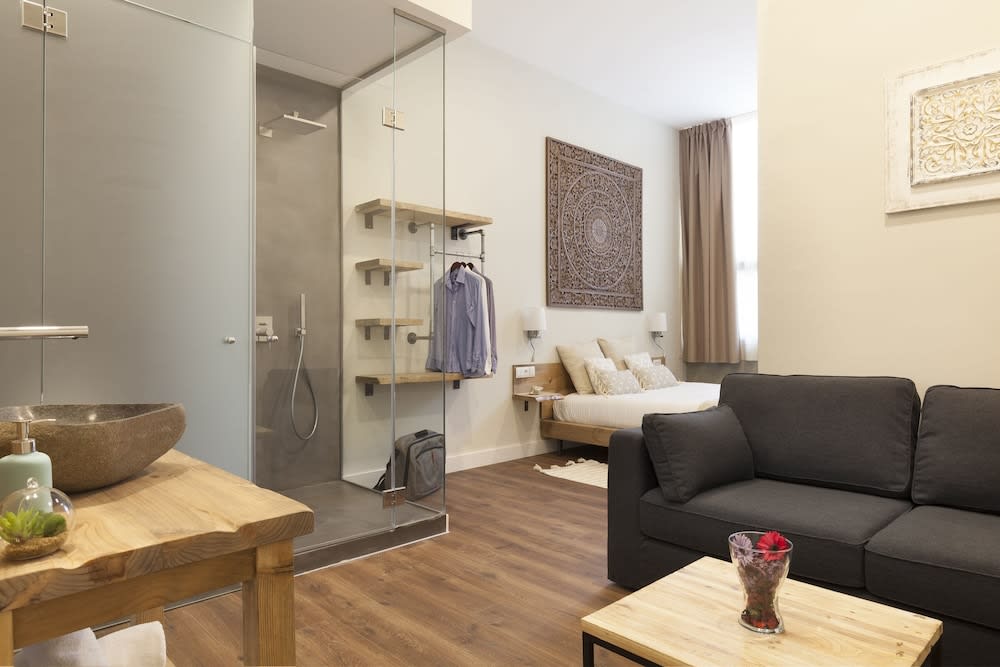 Marseille - Barcelone - Hotel Radha