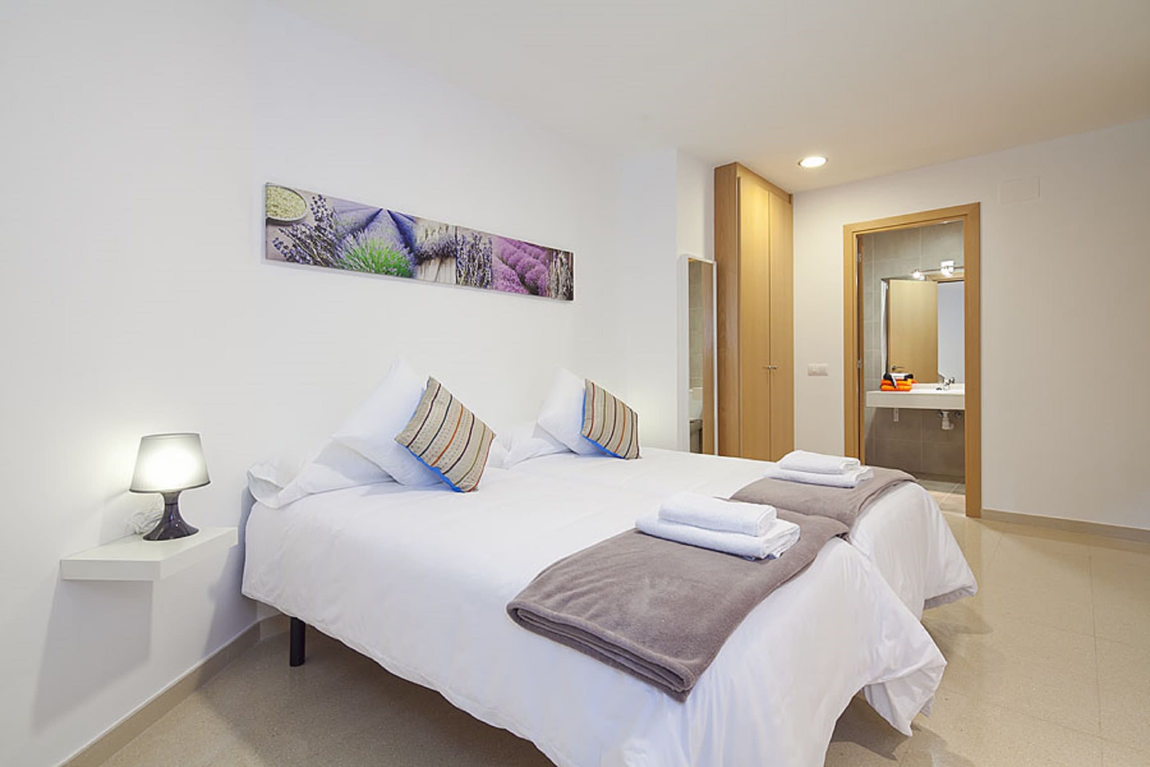 Charmsuites Paralel 2