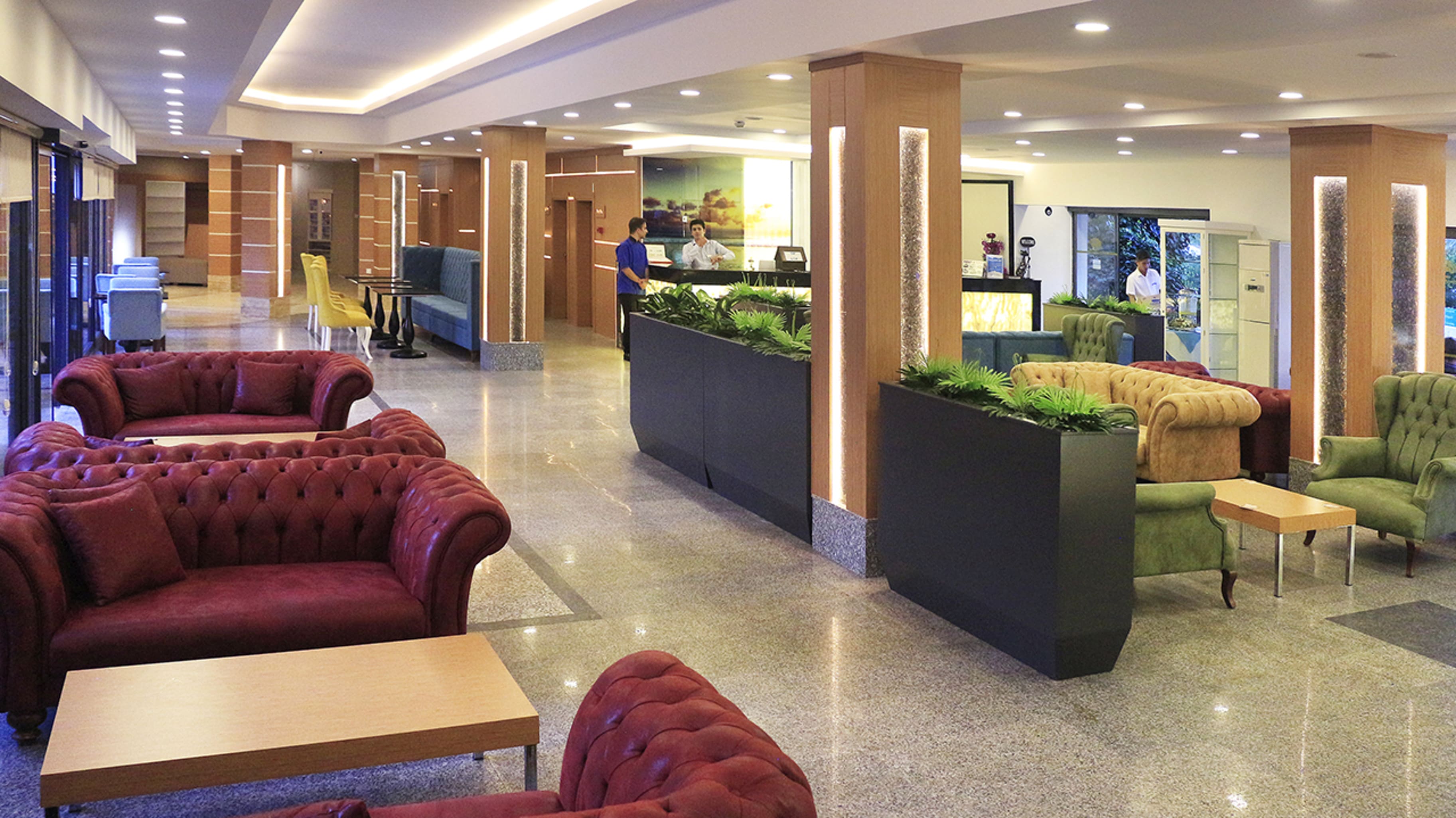 Club Aqua Plaza 2