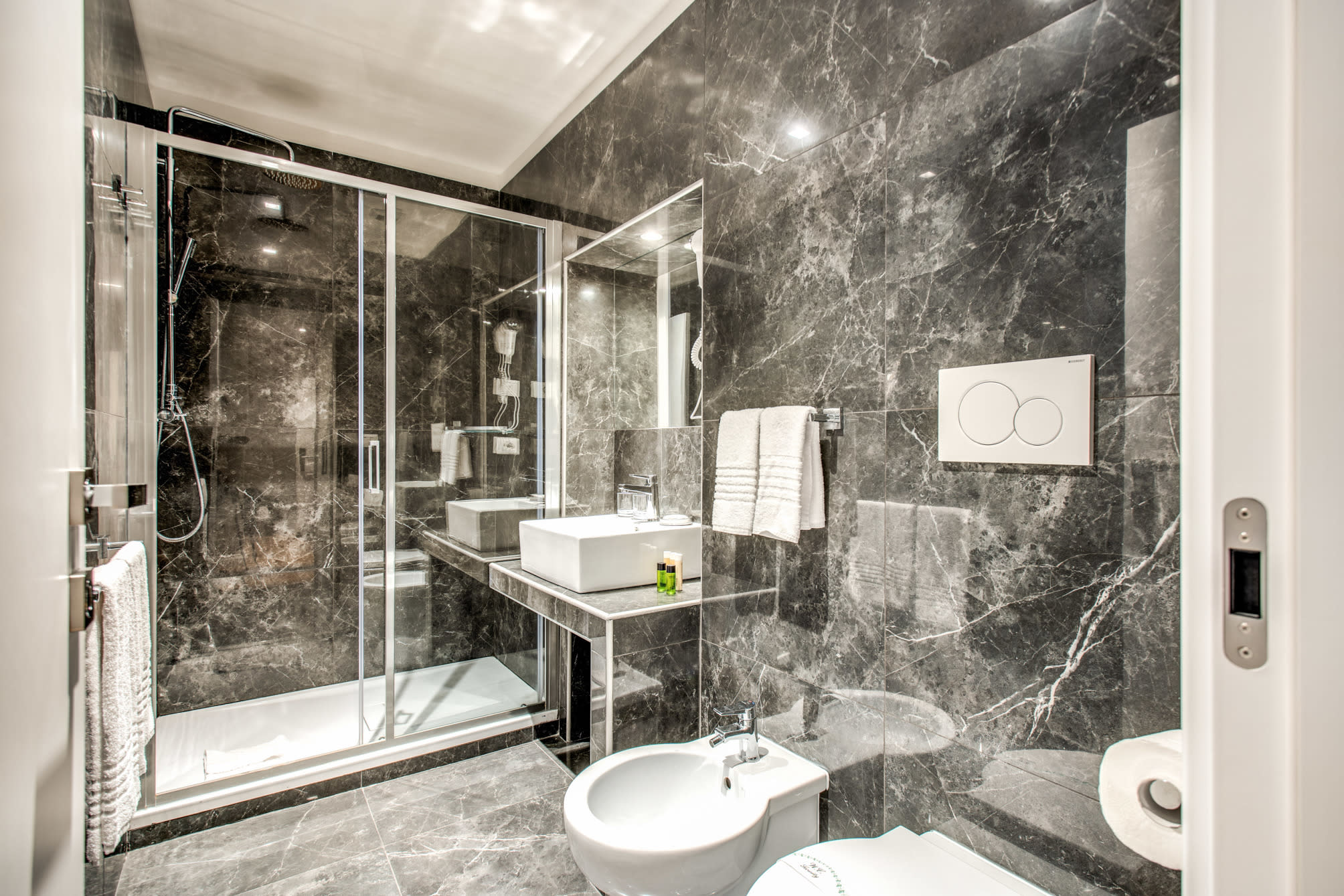 Hotel 55 Fifty-Five - Maison d'Art Collection 4