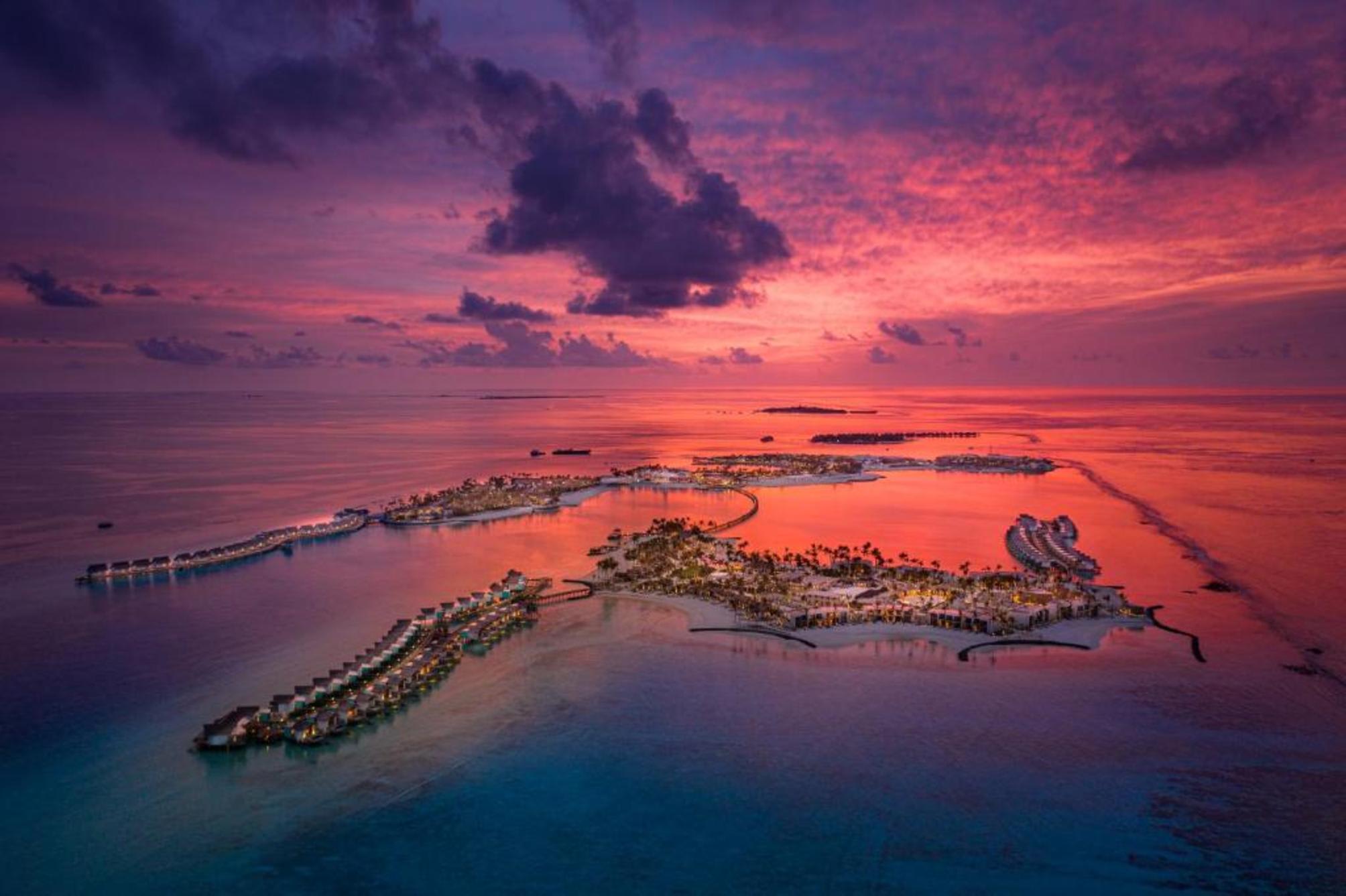 Hard Rock Hotel Maldives 5