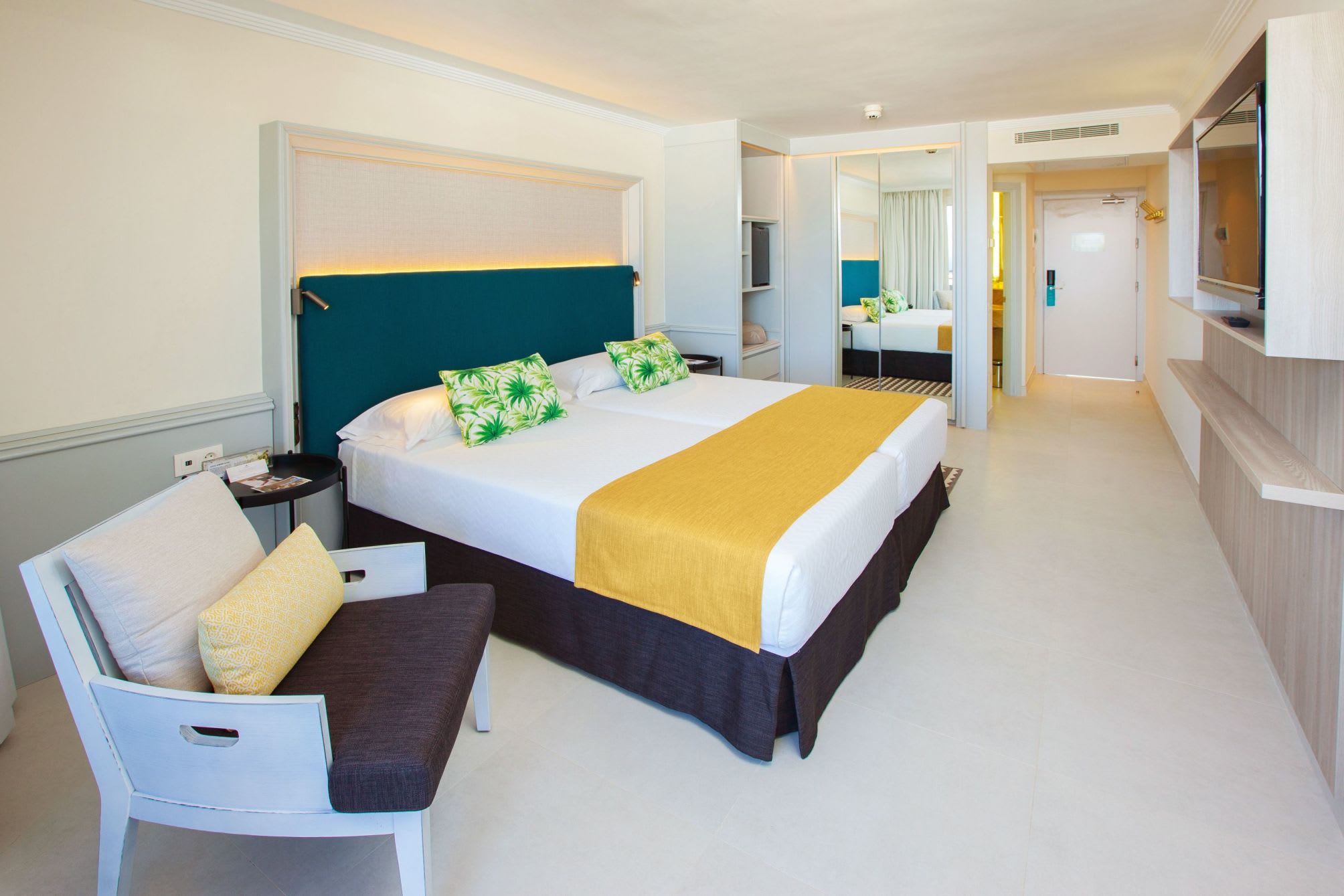 Corallium Dunamar by Lopesan Hotels - Adults Only 5