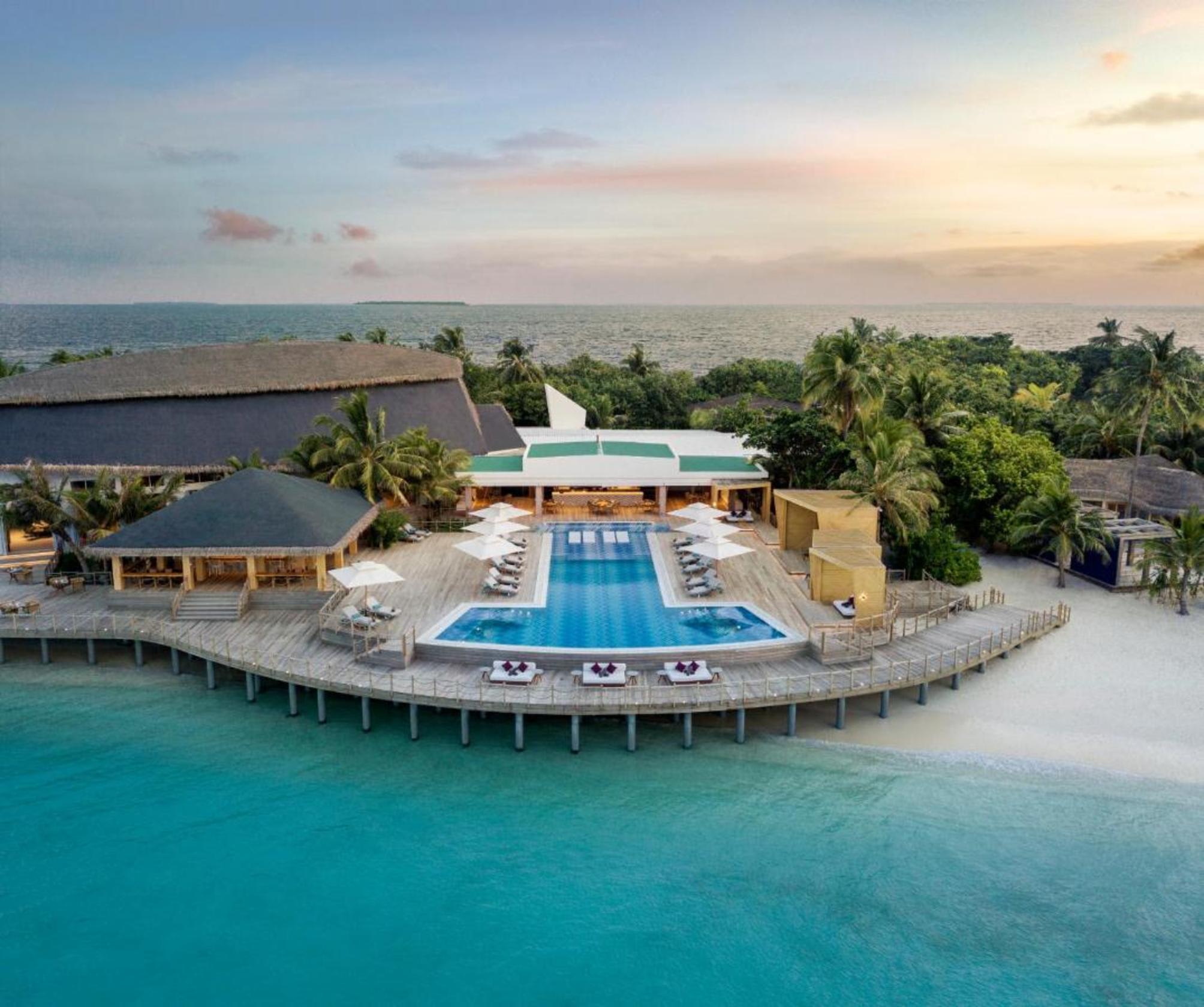 JW Marriott Maldives Resort & Spa 1