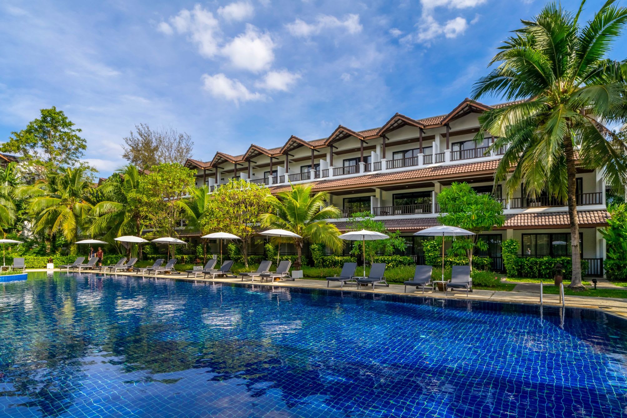 Sunprime Kamala Beach 2