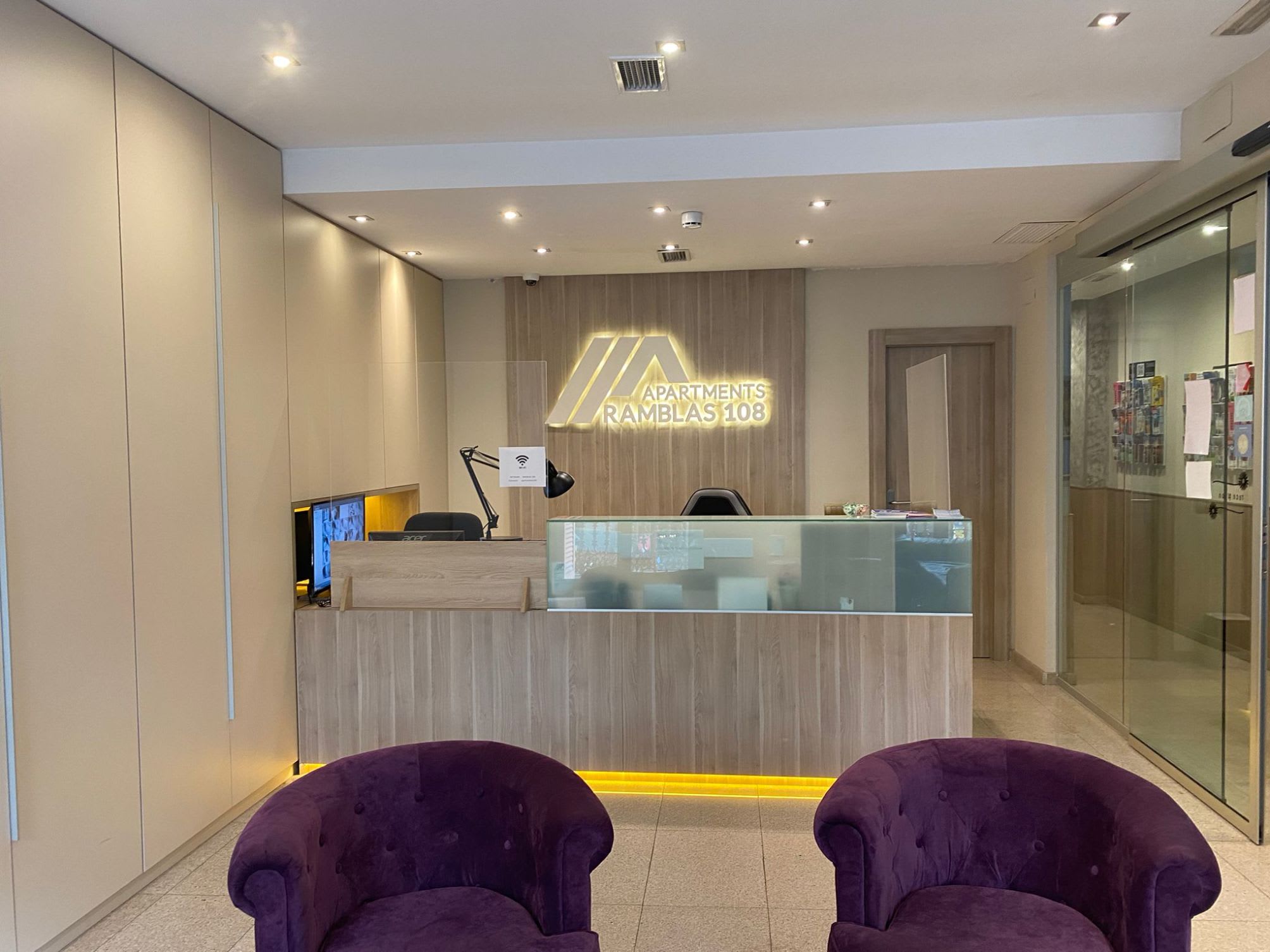 Aparthotel Rambla108 2