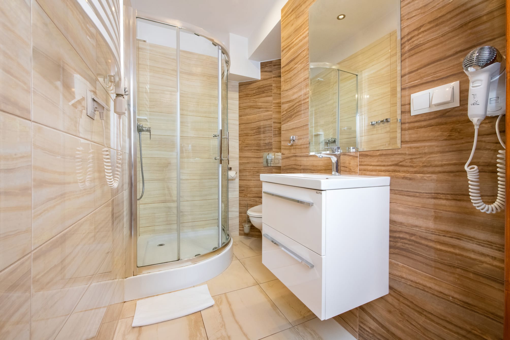 Aparthotel Globus Self-Check in 4