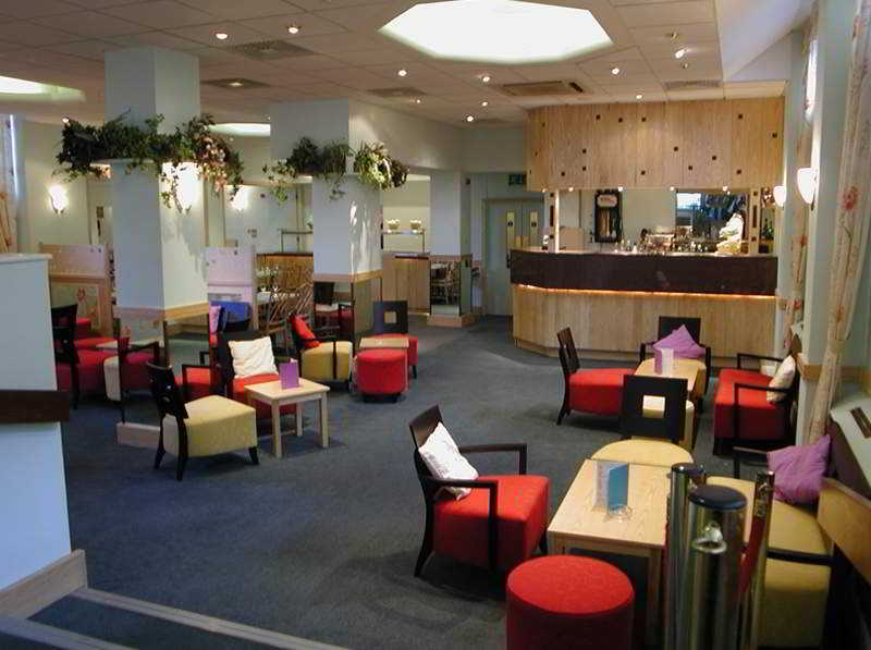 Premier Inn London Hammersmith (Ravenscourt Park) 1