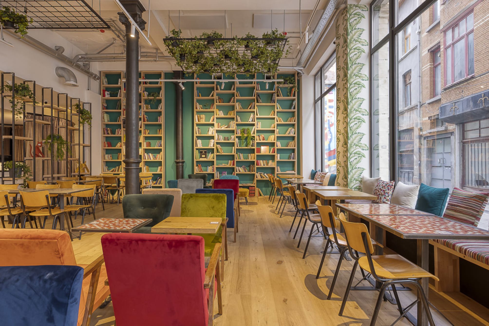 Aris Grand Place Hotel 4