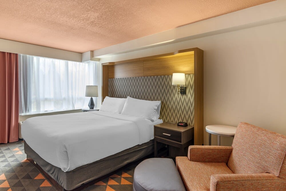 Holiday Inn Atlanta-Gas South Arena Area by IHG 2