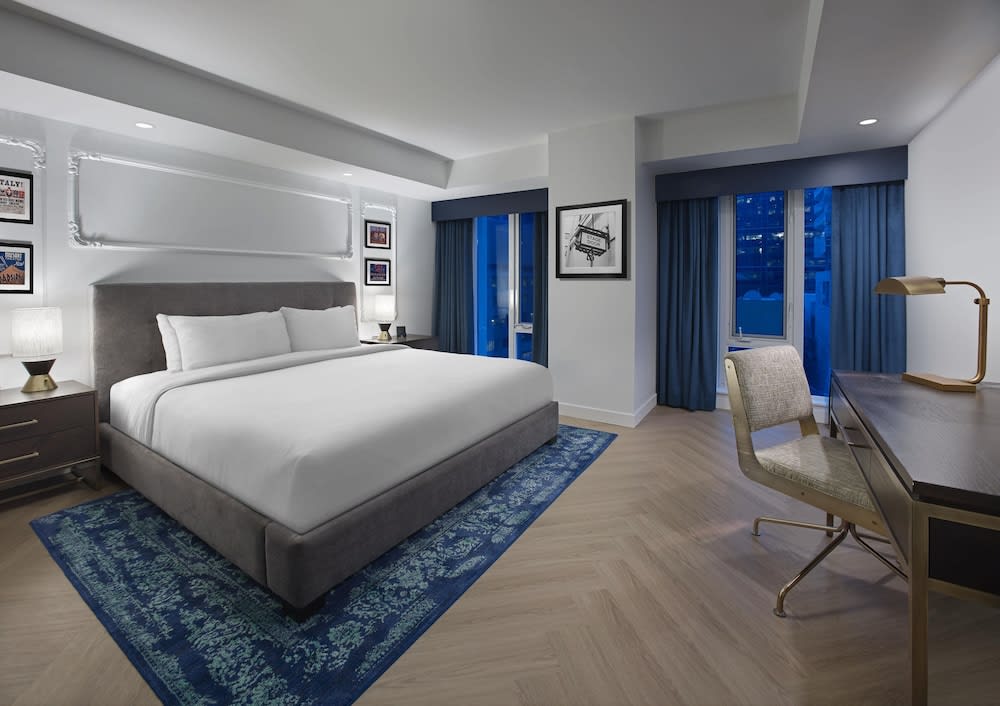 Pantages Hotel Toronto Centre 3