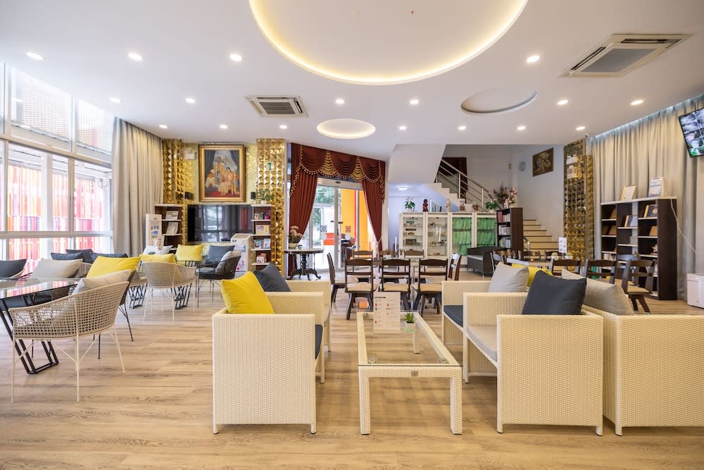 Bangkok Rama Hotel 2