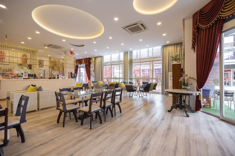 Bangkok Rama Hotel 4