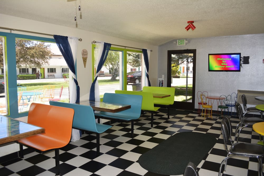Retro Inn at Mesa Verde 2