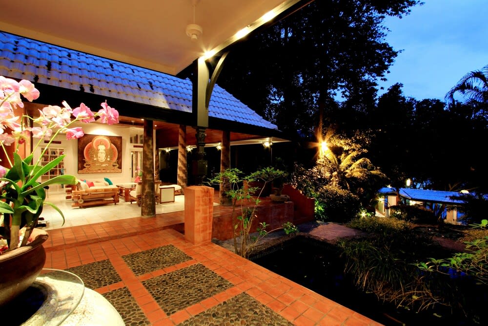 Mom Tri's Villa Royale 2