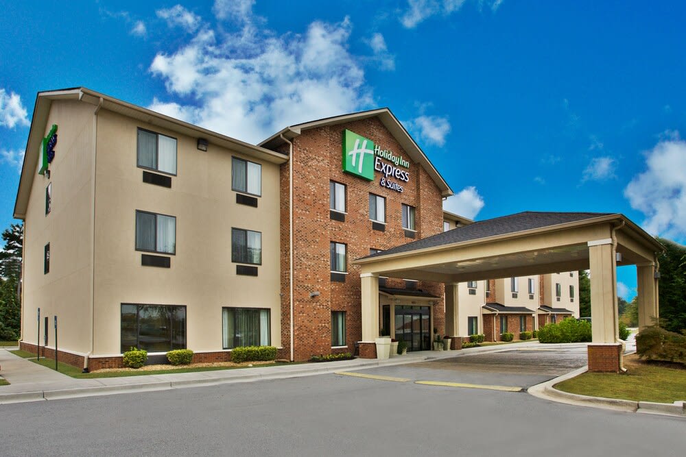 Holiday Inn Express & Suites Buford NE - Lake Lanier by IHG 1