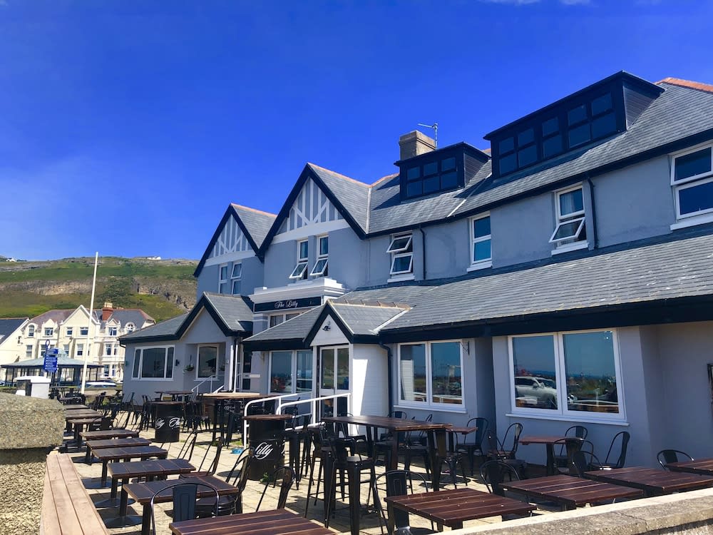 The Lilly Restaurant With Rooms 1