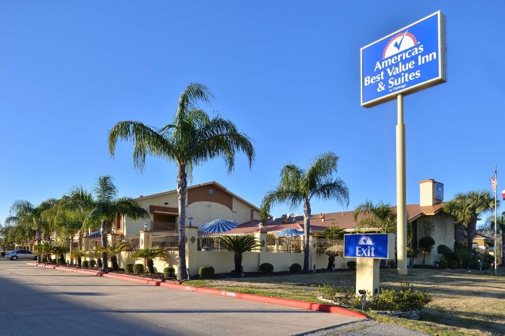 Americas Best Value Inn & Suites-Alvin/Houston 1