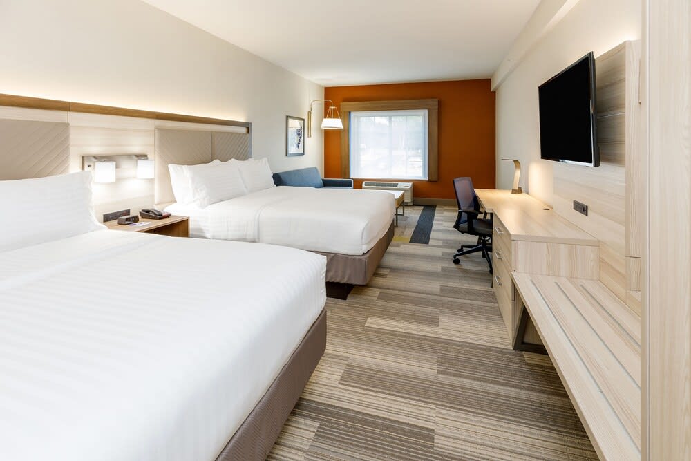 Holiday Inn Express & Suites Sturbridge by IHG 5