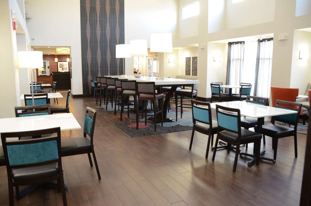 Hampton Inn & Suites Chicago Southland-Matteson 4