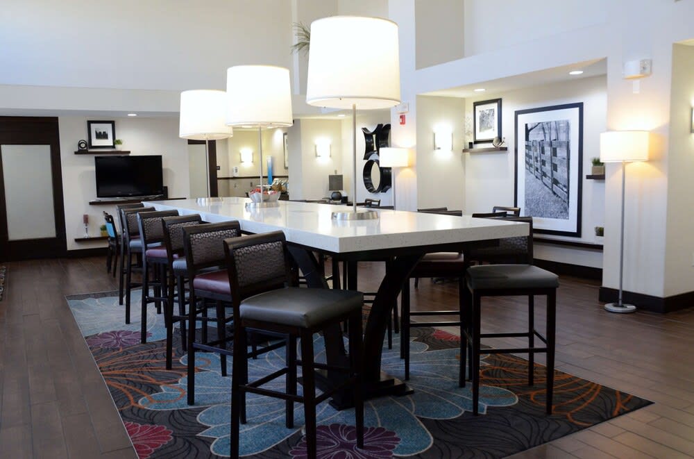Hampton Inn & Suites Chicago Southland-Matteson 2