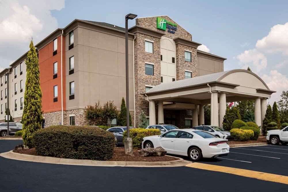 Holiday Inn Express & Suites Atlanta Southwest-Fairburn 1