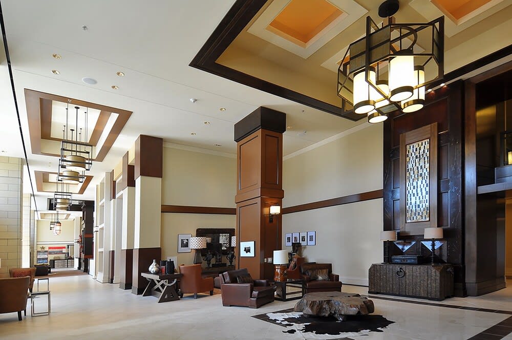Overton Hotel and Conference Center 2
