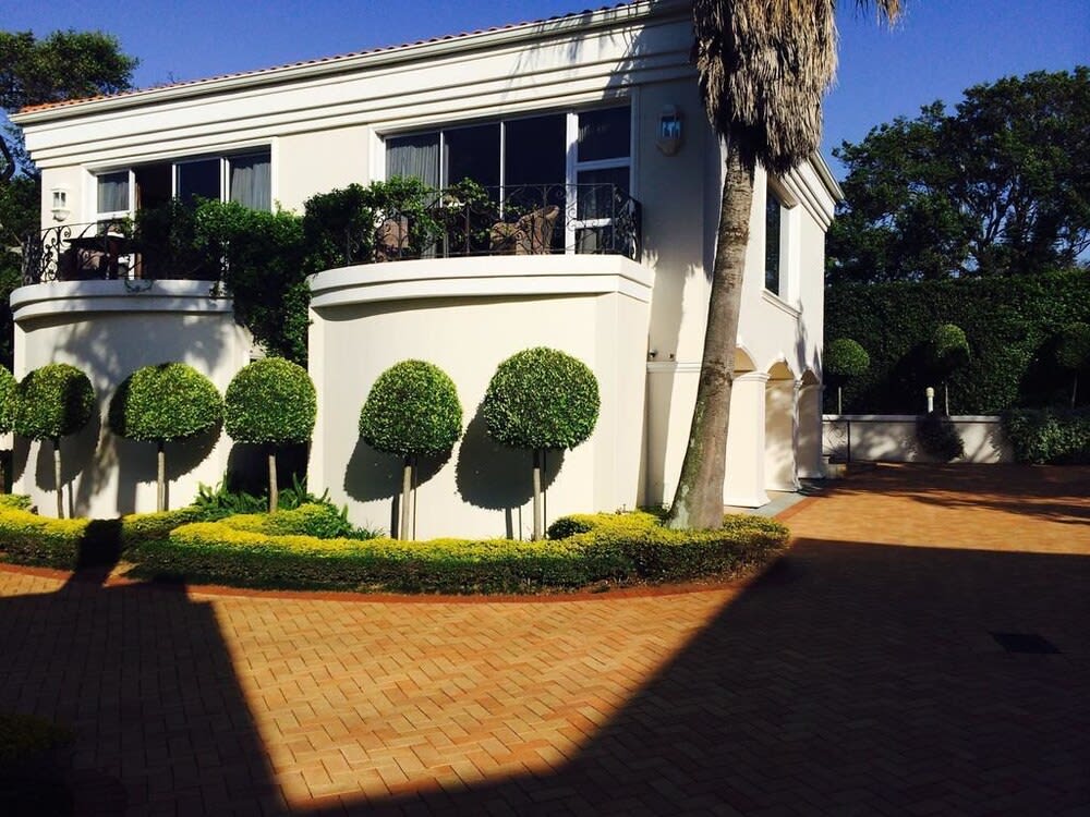 Luxury Beach Apartments 2